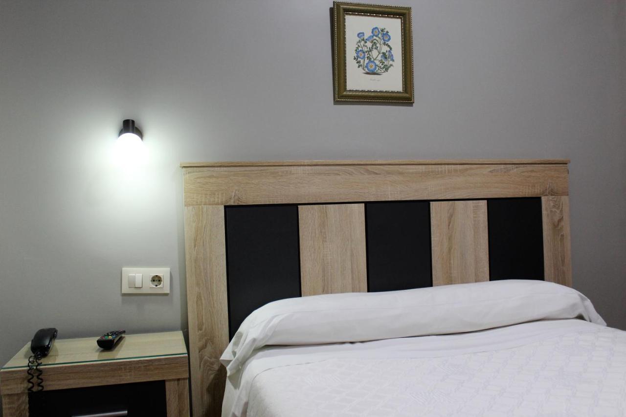 Hostal Madrid — Photos 1